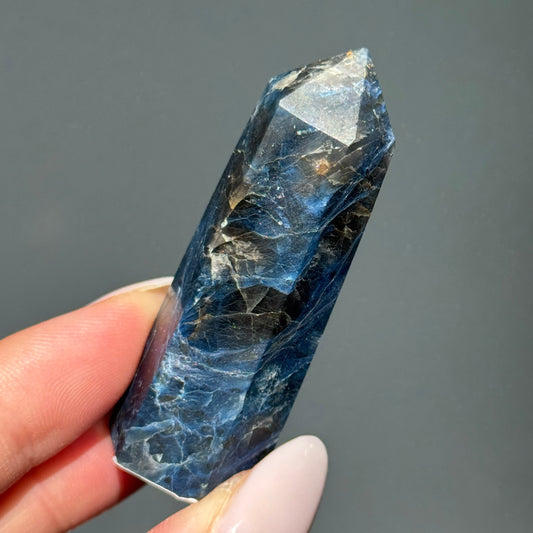 Dumortierite Tower #11