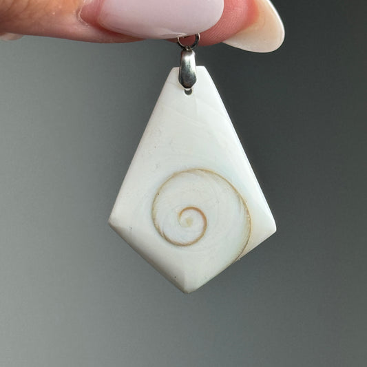 Green Turbo Shell Pendant (A)