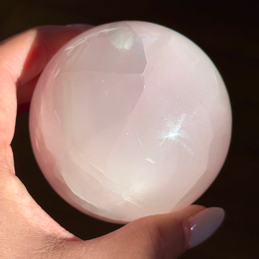 Mangano Calcite Sphere (UV Reactive) #4