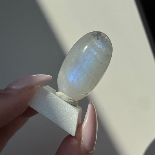 gem rainbow moonstone shiva