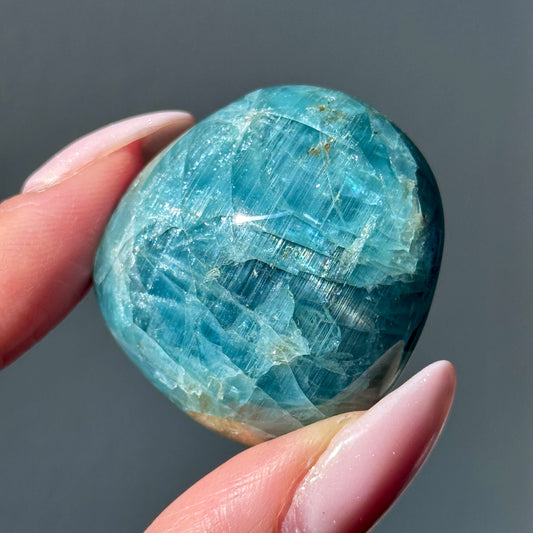 lake baikal gem blue apatite