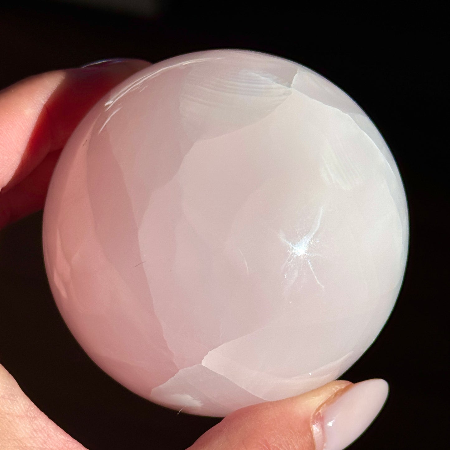 Mangano Calcite Sphere (UV Reactive) #4