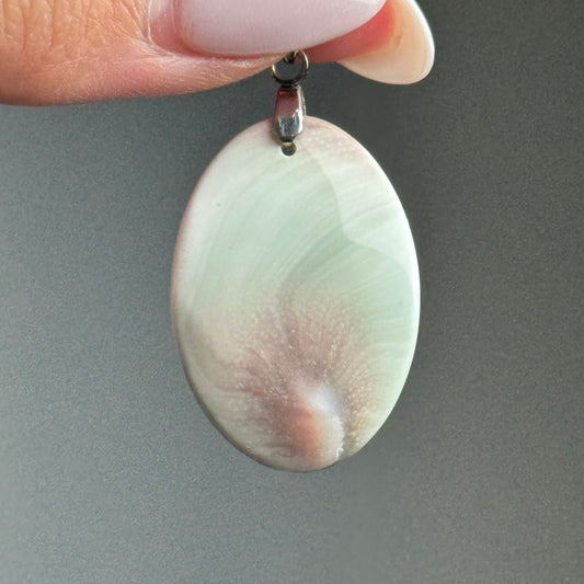 Green Turbo Shell Pendant (H)