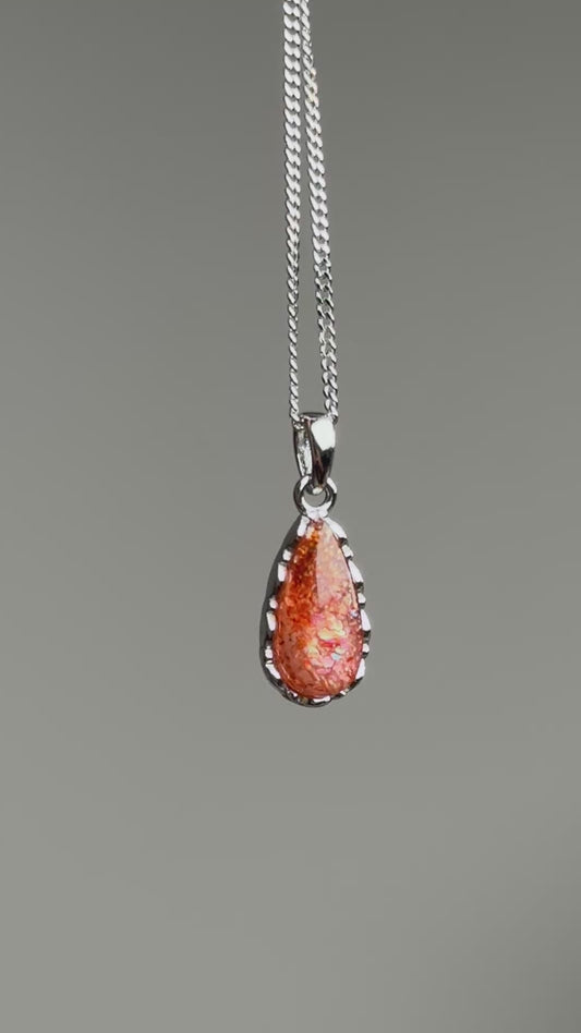 HQ Golden Sunstone Pendant Necklace