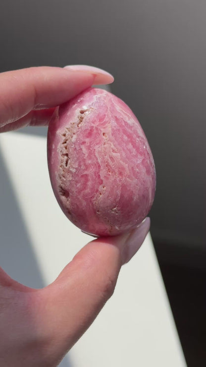 rhodochrosite egg