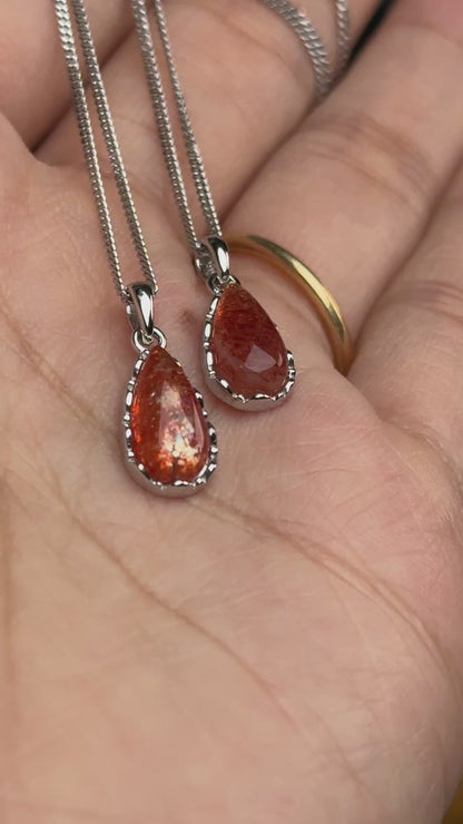 HQ Golden Sunstone Pendant Necklace