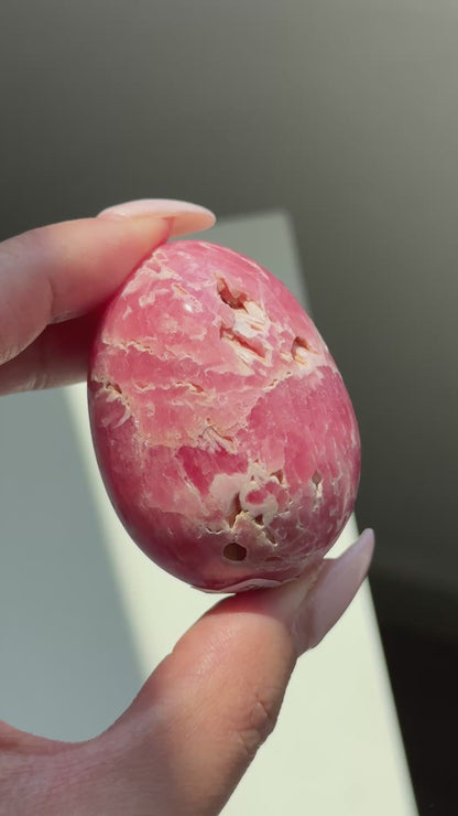 rhodochrosite egg